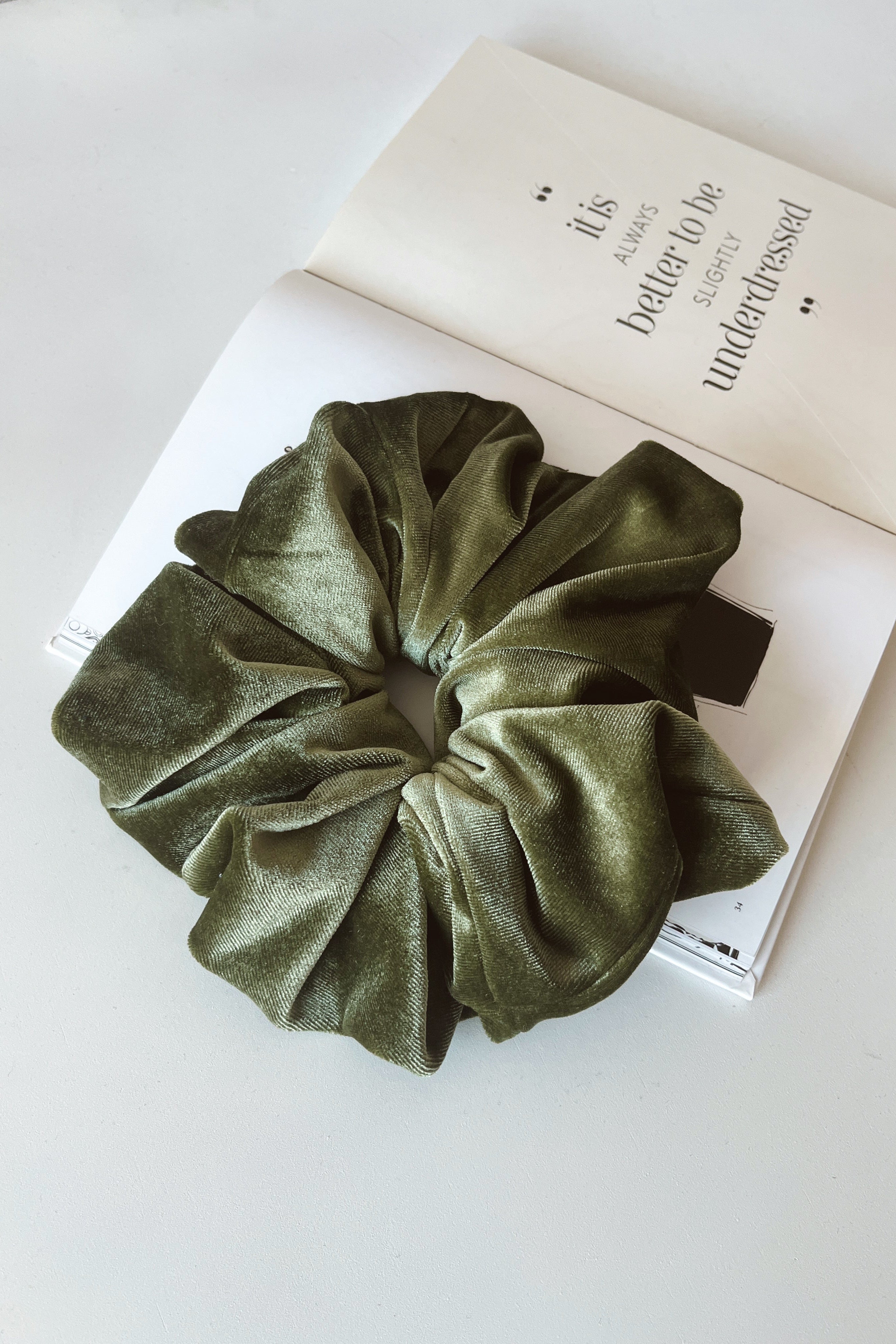 Accesorio Colet Verde Oliva Terciopelo